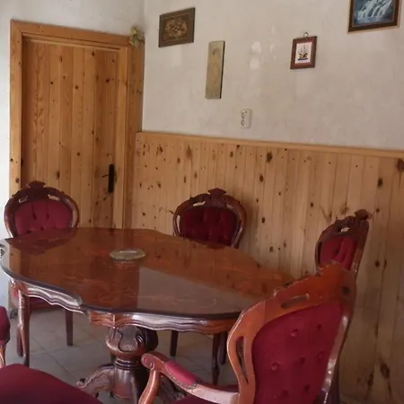 Βίλα кацарила